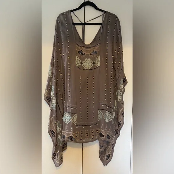Free People Dress size S/M. Shear with underslip. Taupe. Gorgeous Embroi… - Picture 4 of 9